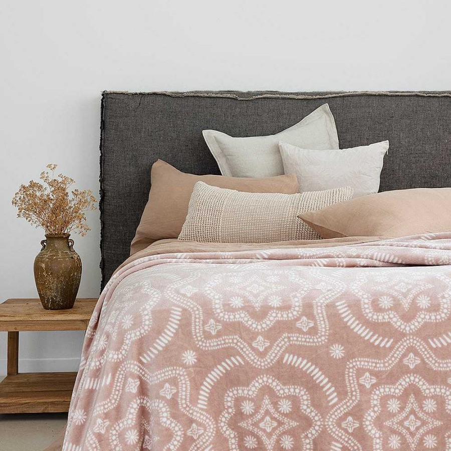 Bedroom Bambury | Beth Ultraplush Blanket - Rosewater